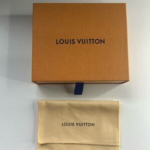 Louis Vuitton Small/Wallet Box with Dust Bag